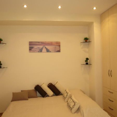 Nice Studio Next To The Sea Атина Екстериор снимка